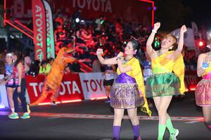 BIB: 10000
                            <button type="button" onclick="openModal(23188238)" class="btn btn-primary btn-sm float-right btn-popup" data-toggle="modal" data-target=".modal-high-quality">
                        <i class="fas fa-shopping-cart"></i> Add to Cart
                    </button>
                                            <button type="button" onclick="isThisMe(23188238, true)" class="btn btn-success btn-sm float-right btn-popup btn-isme hidden" data-toggle="tooltip" data-placement="bottom" title="นี่คือรูปของคุณใช่ไหม คลิกที่นี่เพื่อเอาเข้าอัลบั้ม">
                        <i class="fas fa-plus"></i> Add to album
                    </button>
                    <button type="button" onclick="isThisMe(23188238, false)" class="btn btn-warning btn-sm float-right btn-popup btn-isnotme hidden">
                        <i class="fas fa-ban"></i> Remove from album
                    </button>